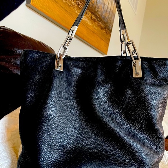 MK Bag! New Condition🤩 - Picture 3 of 5